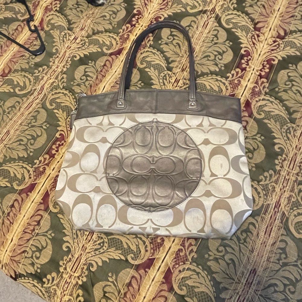 Coach Handbag - Picture 4 of 12